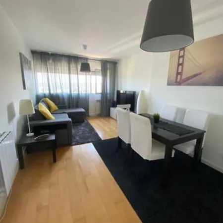 Deluxe - Parque Nacoes Apartment